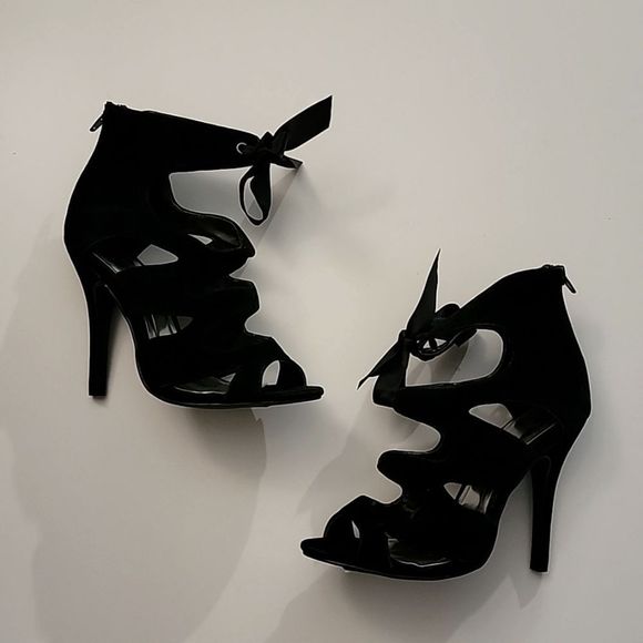 Liliana Shoes - NEW Liliana Ribbon Tie Up Strappy Suede High Heel Sandals